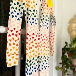 🩷Love Day Salem! - NWT Rainbow Hearts Old Navy Pajamas 🌈
